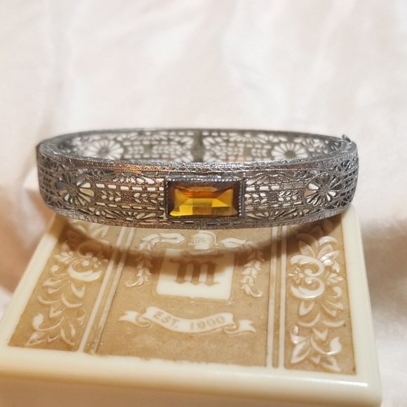 ๐
บRARE Antique Art Deco Filigree Golden Paste Stone Bangle Bracelet - Picture 2 of 7